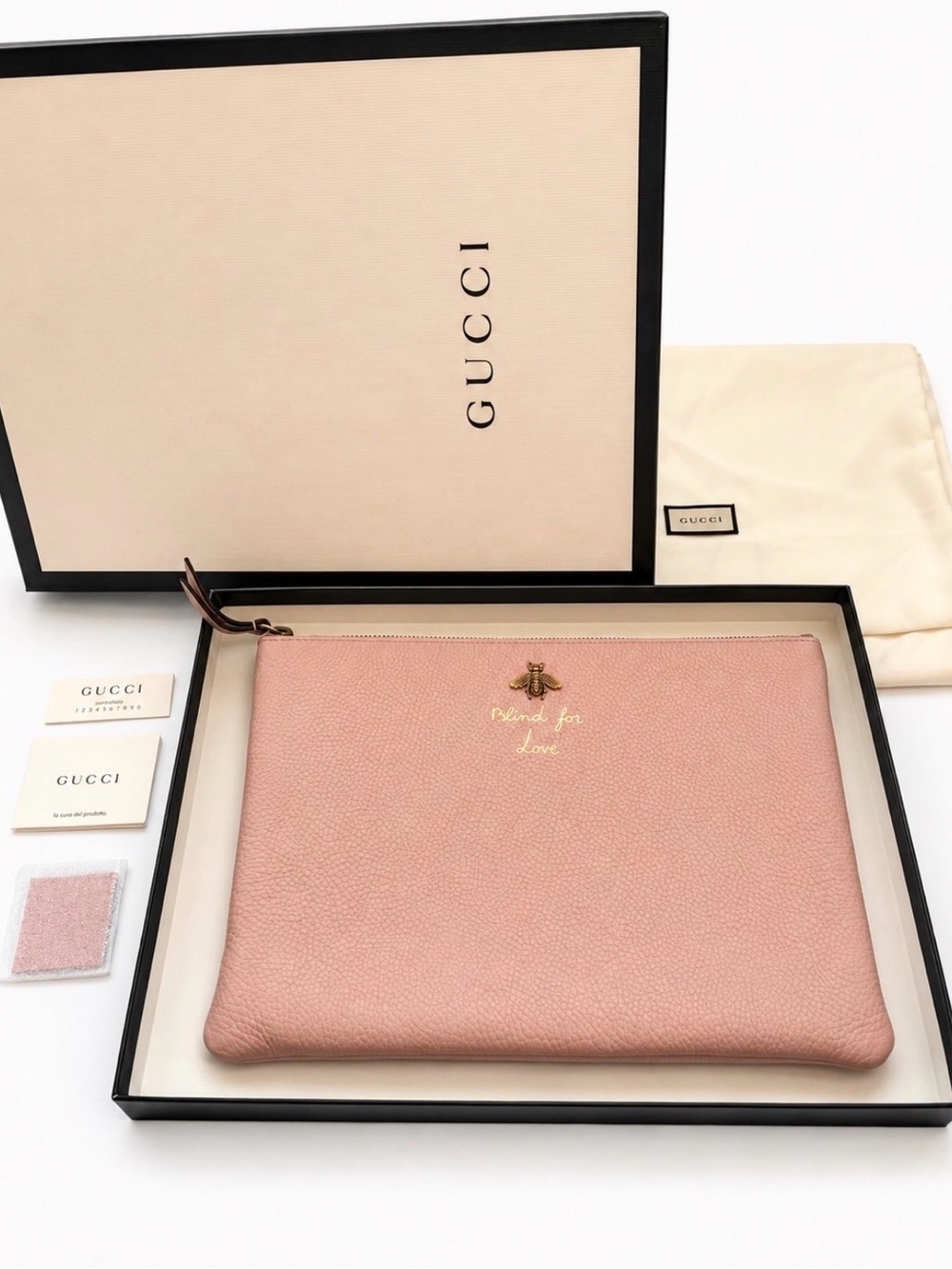 Gucci Pink Pebbled Leather Pouch Clutch Bee Motif “Blind For Love” Full Set